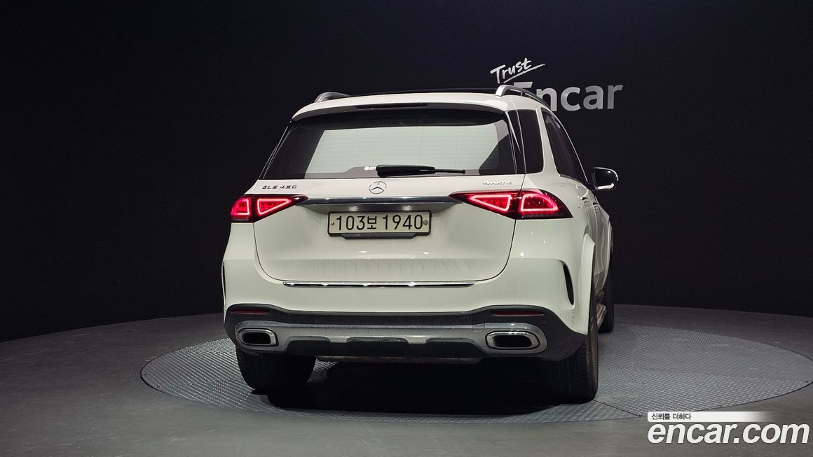 Mercedes-Benz GLE-Class 2021