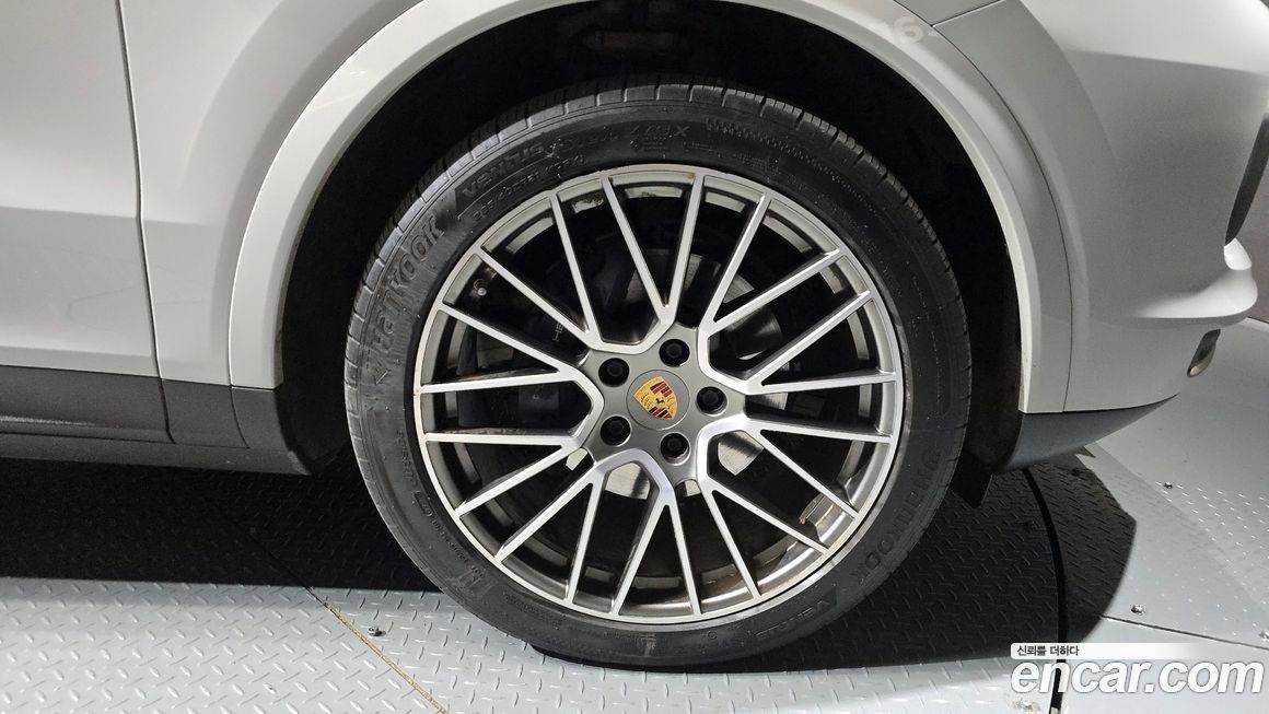 Porsche Cayenne 2022