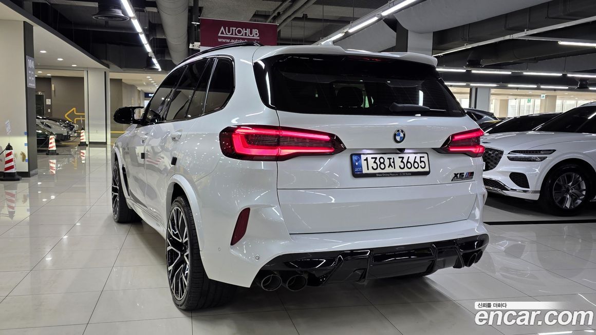 BMW X5M 2022