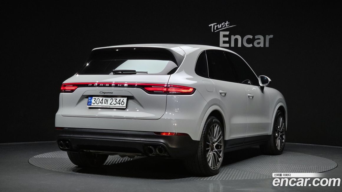 Porsche Cayenne 2022