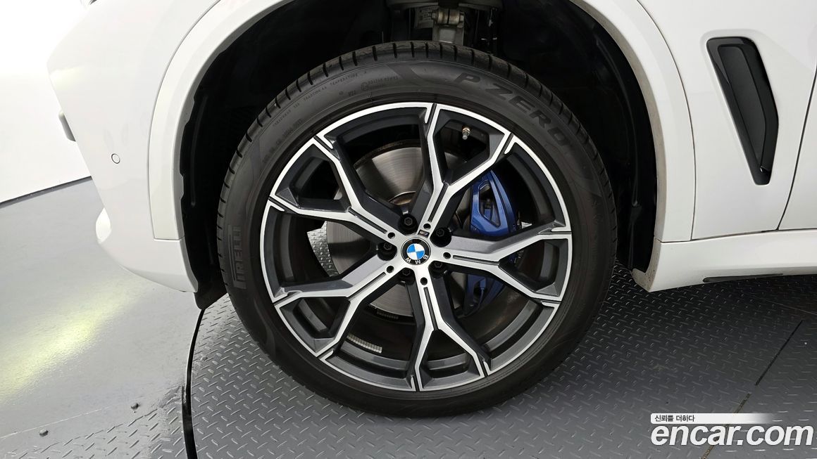 BMW X5 2023
