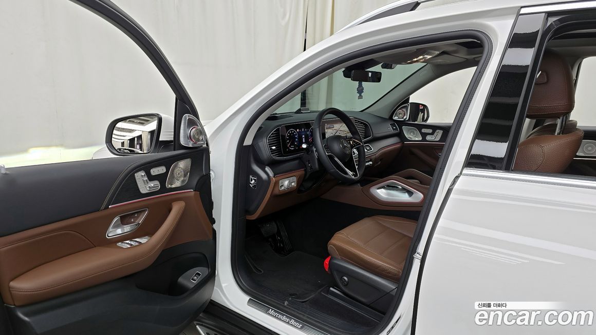 Mercedes-Benz GLE-Class 2025