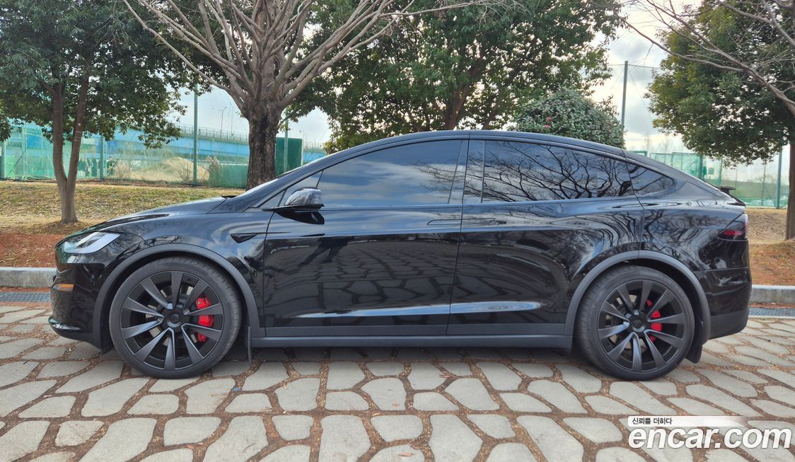 Tesla Model X 2023