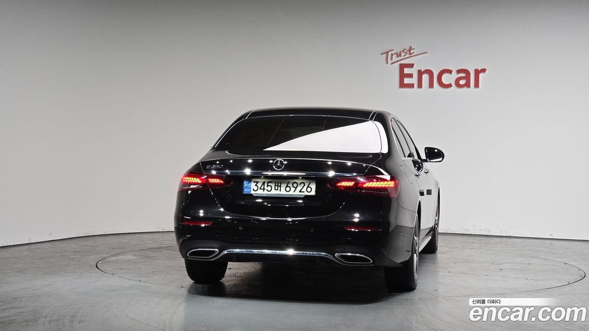 Mercedes-Benz E-Class 2023