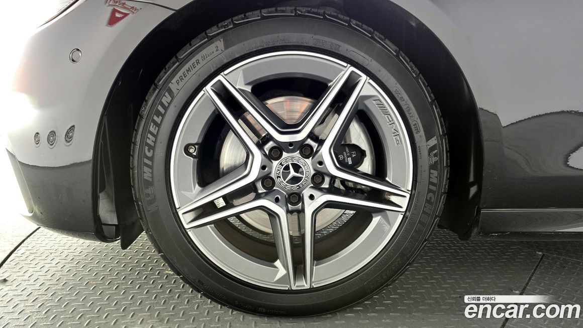 Mercedes-Benz E-Class 2023