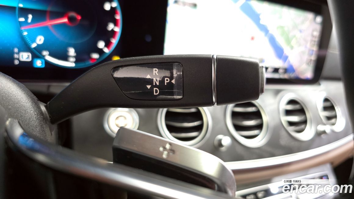 Mercedes-Benz E-Class 2023