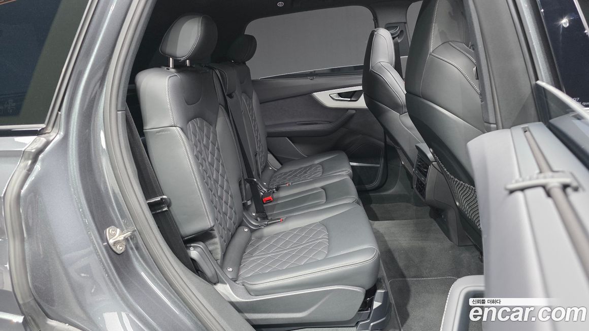 Audi Q7 2025