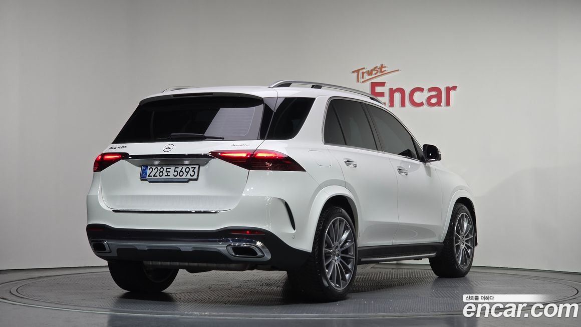Mercedes-Benz GLE-Class 2025