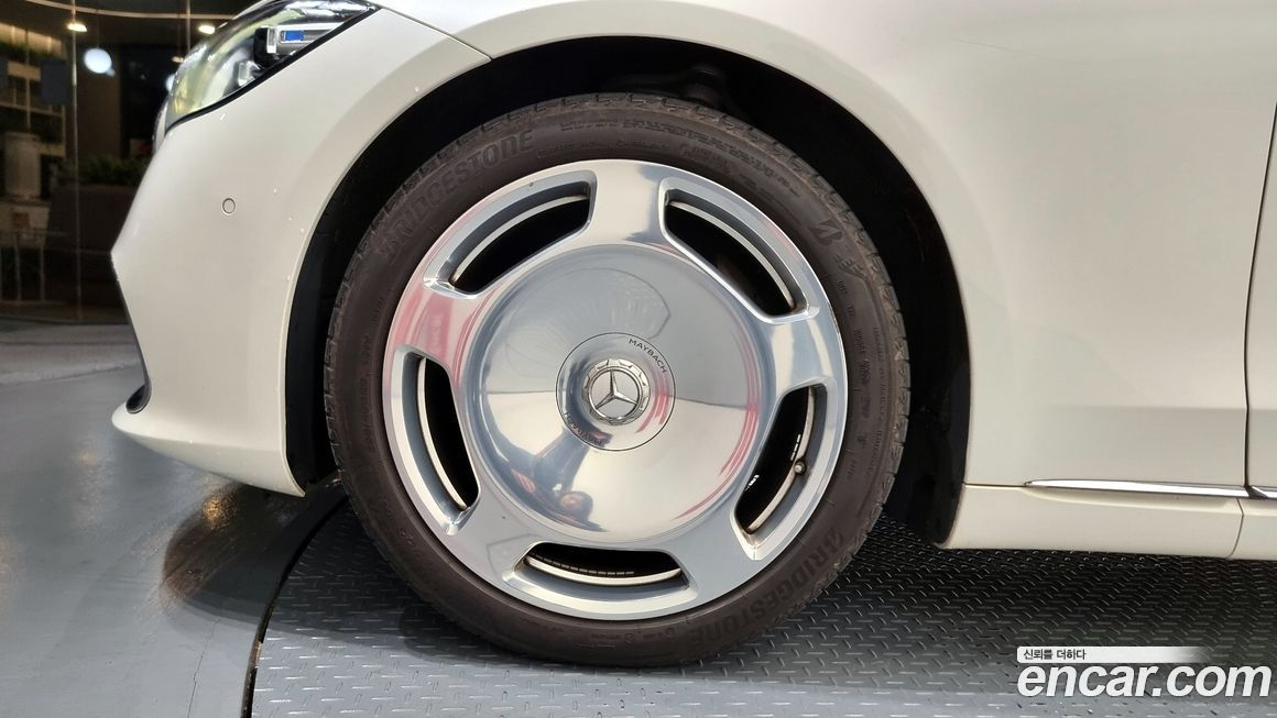 Mercedes-Benz S-Class 2022