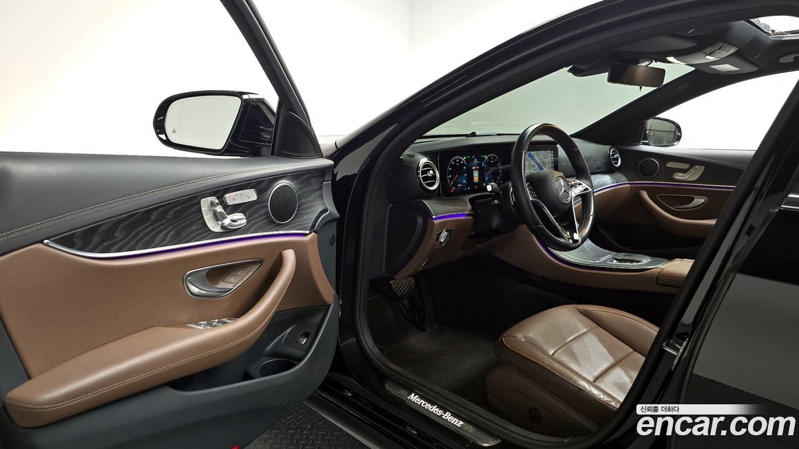 Mercedes-Benz E-Class 2023