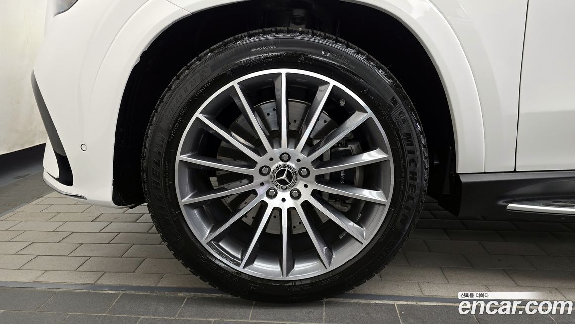 Mercedes-Benz GLE-Class 2025