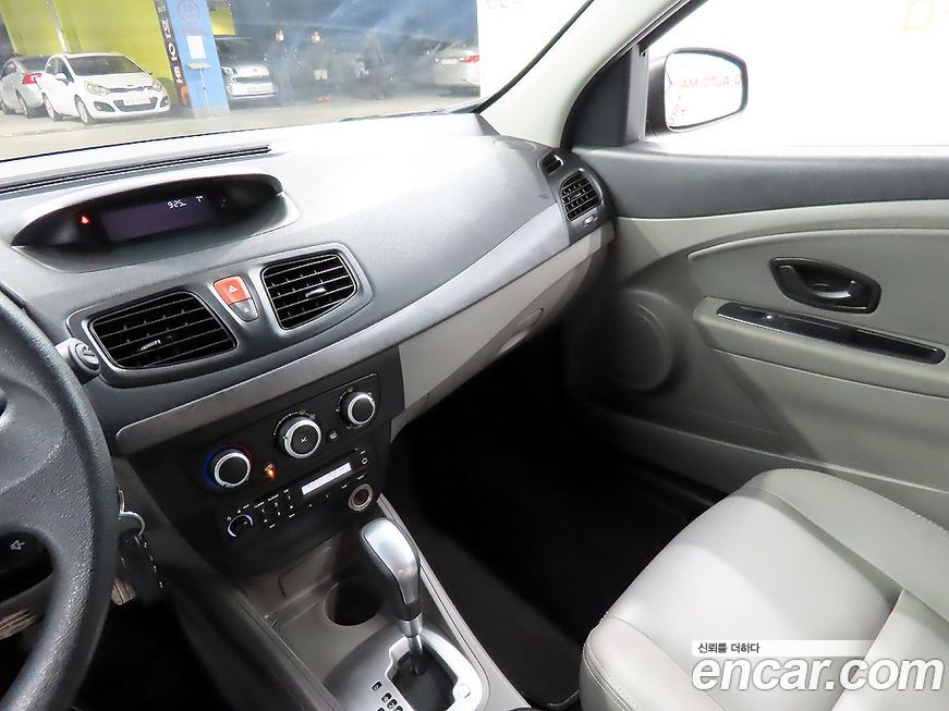 Renault-KoreaSamsung SM3 2011