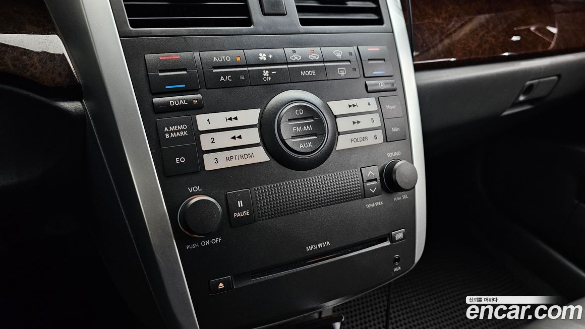 Renault-KoreaSamsung SM5  2009