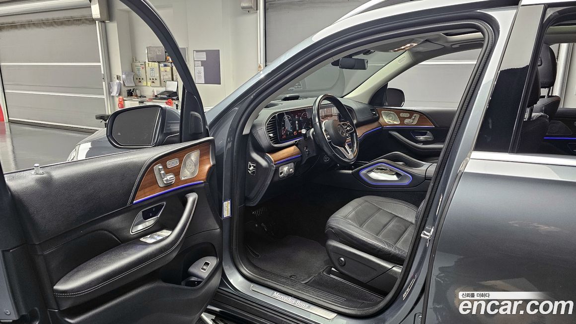 Mercedes-Benz GLE-Class 2021