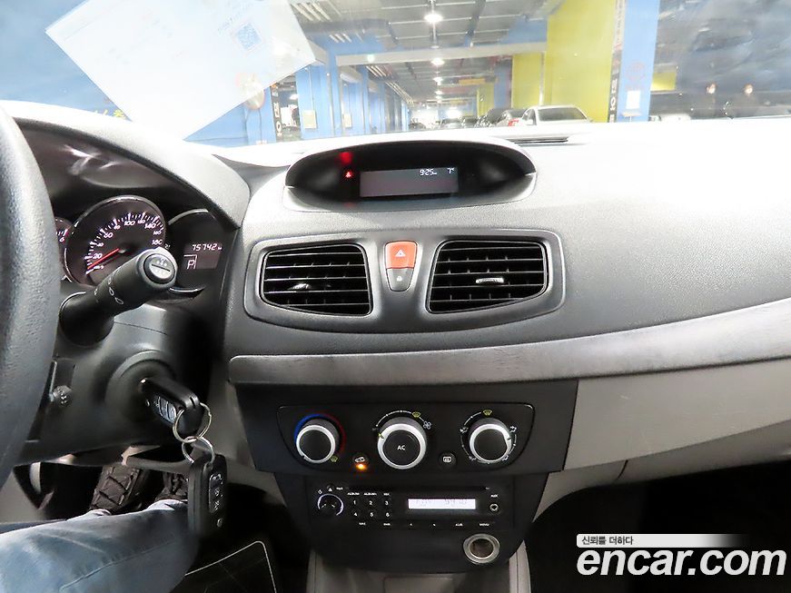 Renault-KoreaSamsung SM3 2011