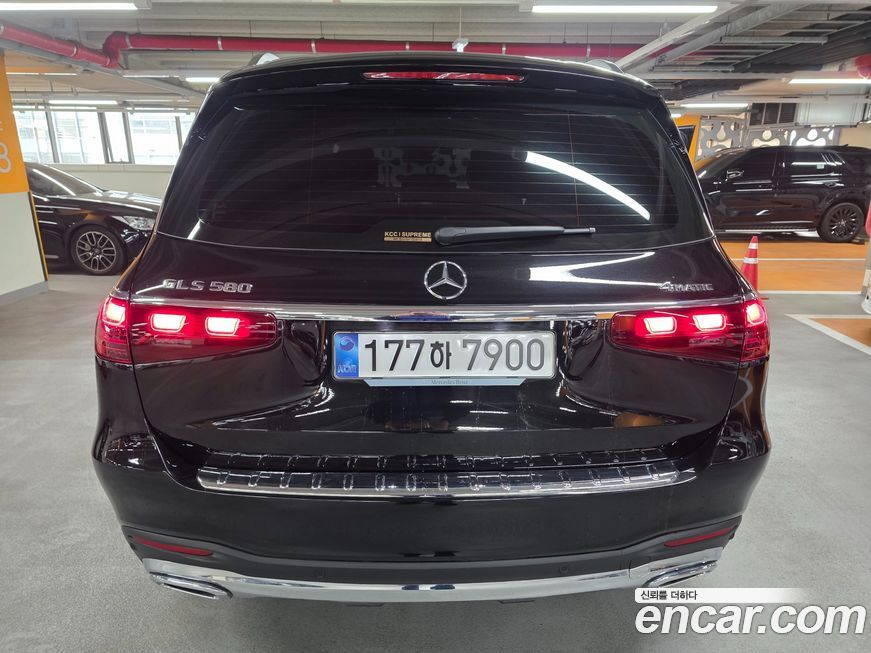 Mercedes-Benz GLS-Class 2025