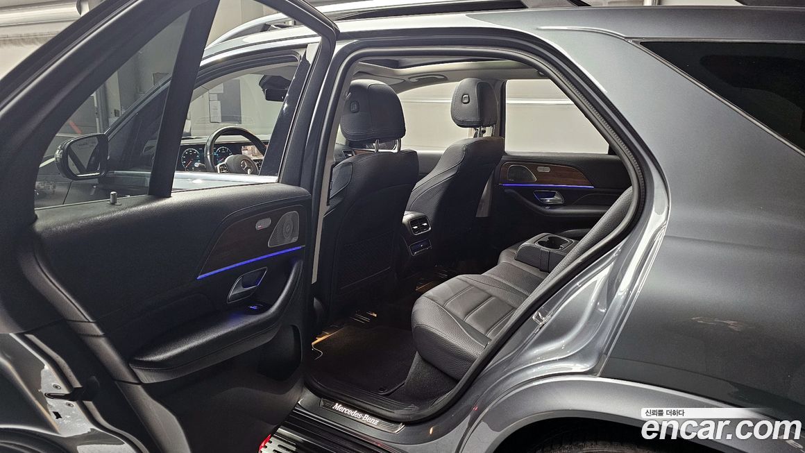 Mercedes-Benz GLE-Class 2021