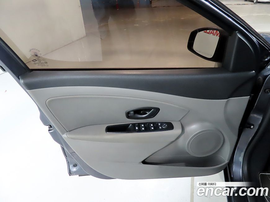 Renault-KoreaSamsung SM3 2011