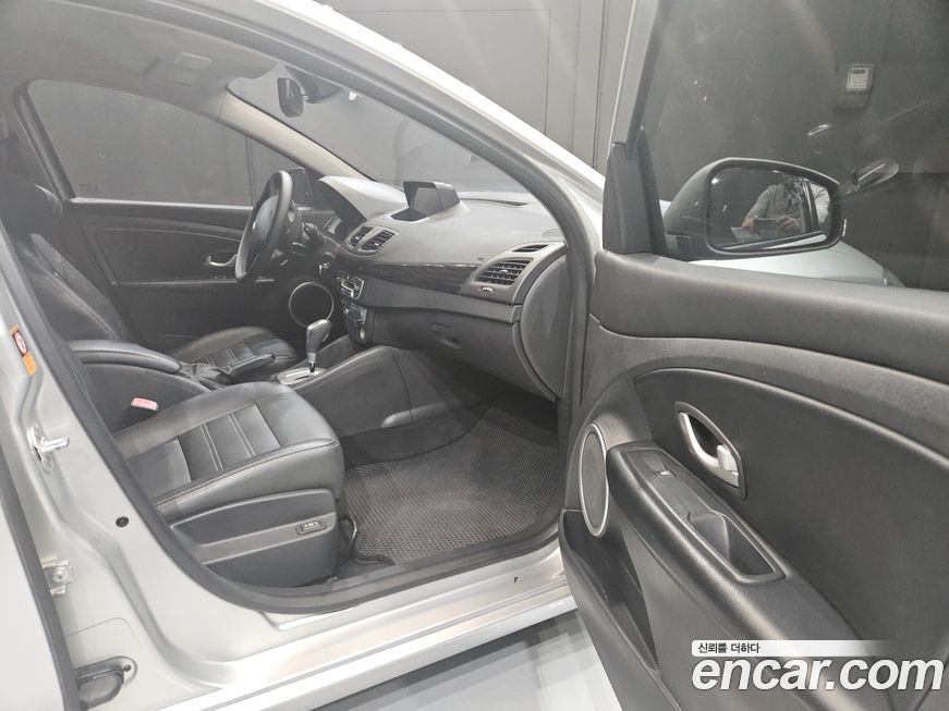 Renault-KoreaSamsung SM3 2014