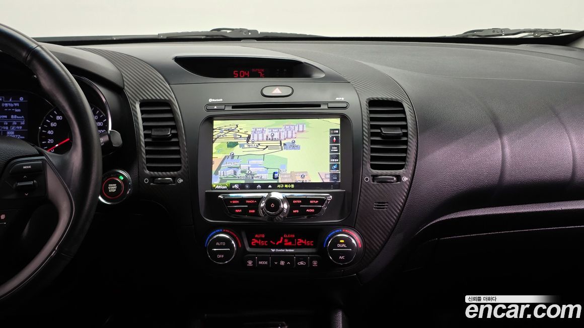 Kia K3 2013