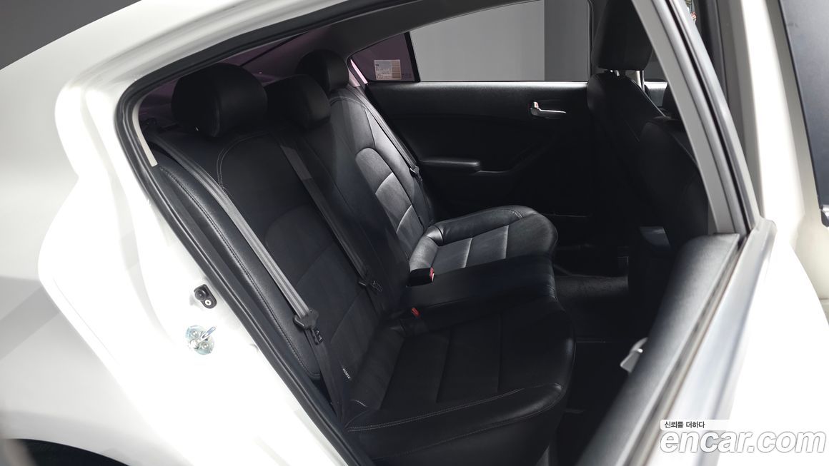 Kia K3 2015