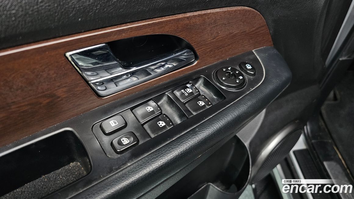 KG_Mobility_Ssangyong Rexton 2015