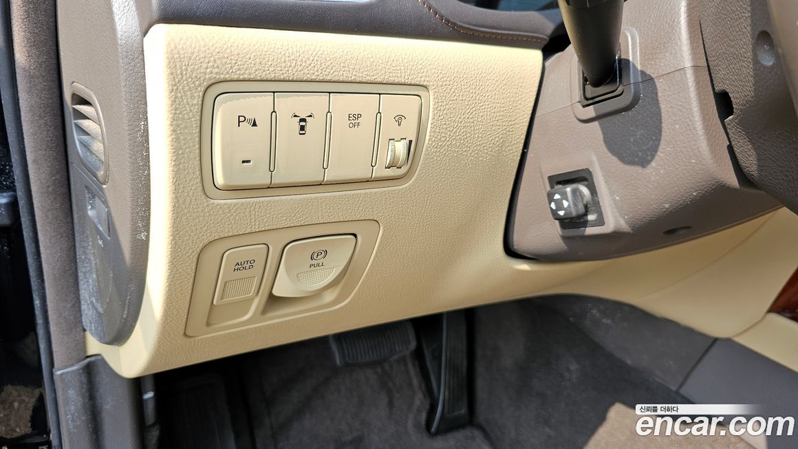 Hyundai Genesis 2014