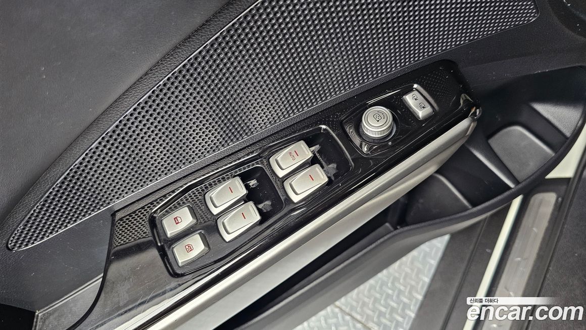 KG_Mobility_Ssangyong TIBOLI 2016