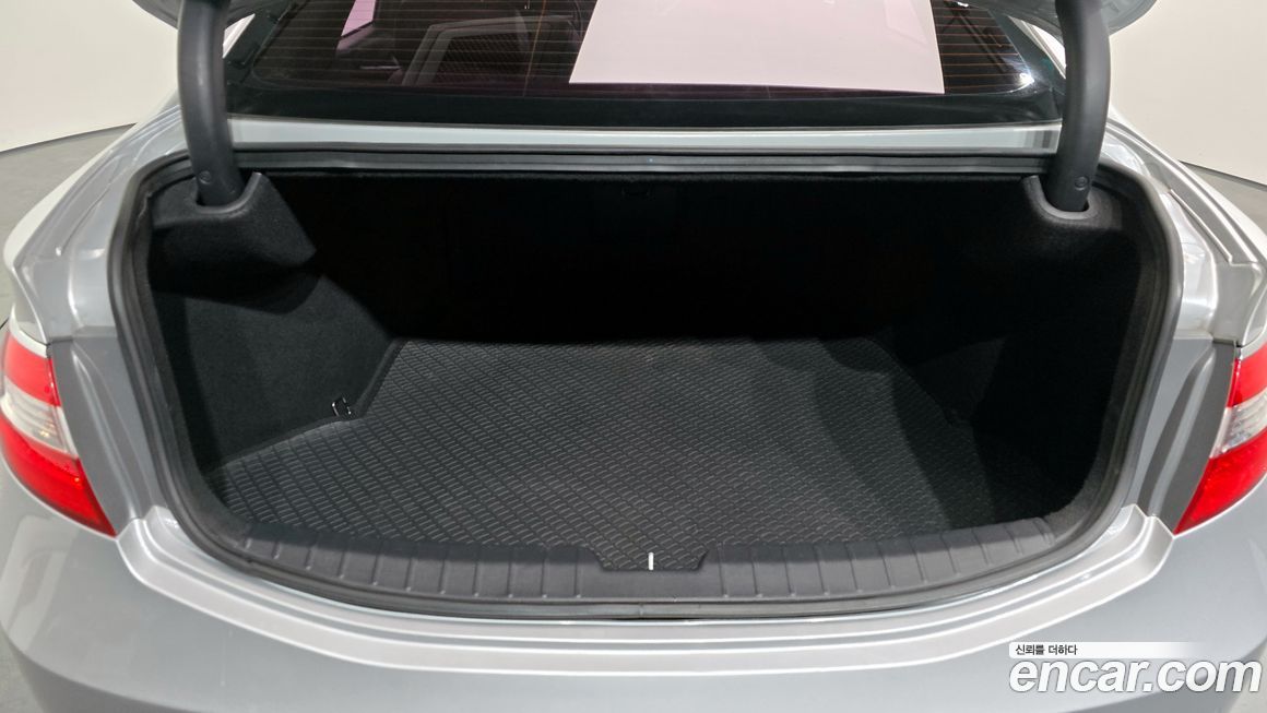 Hyundai Grandeur 2015