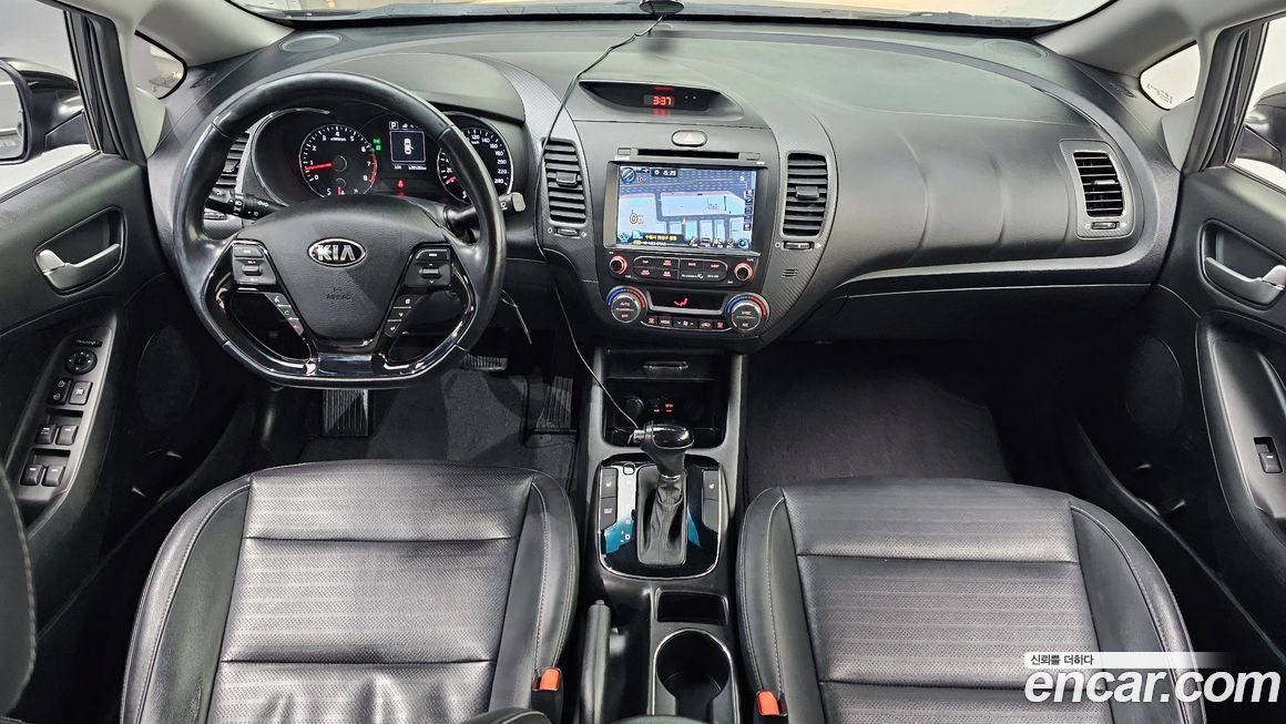 Kia K3 2016