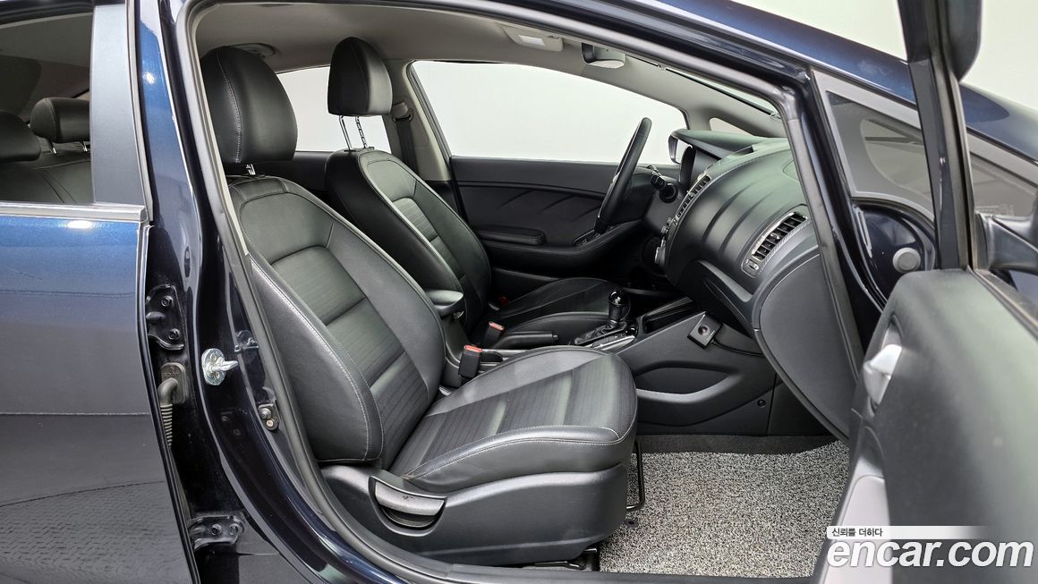 Kia K3 2016