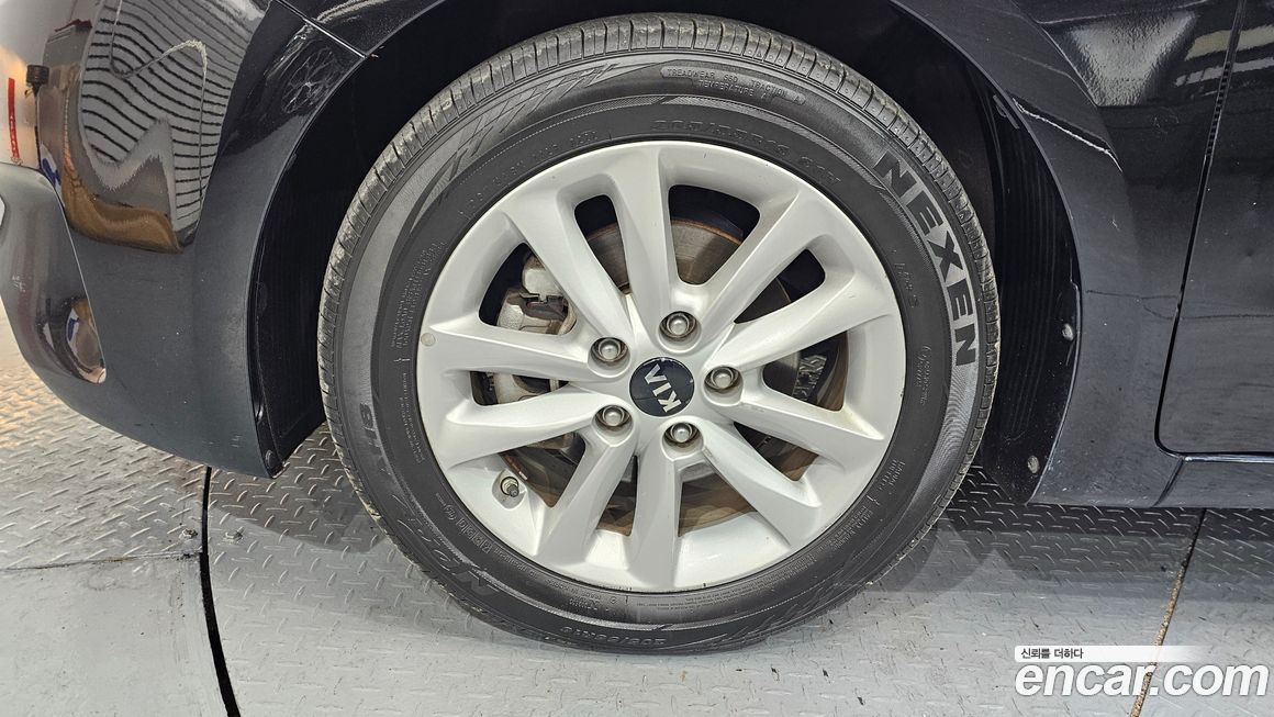 Kia K3 2016
