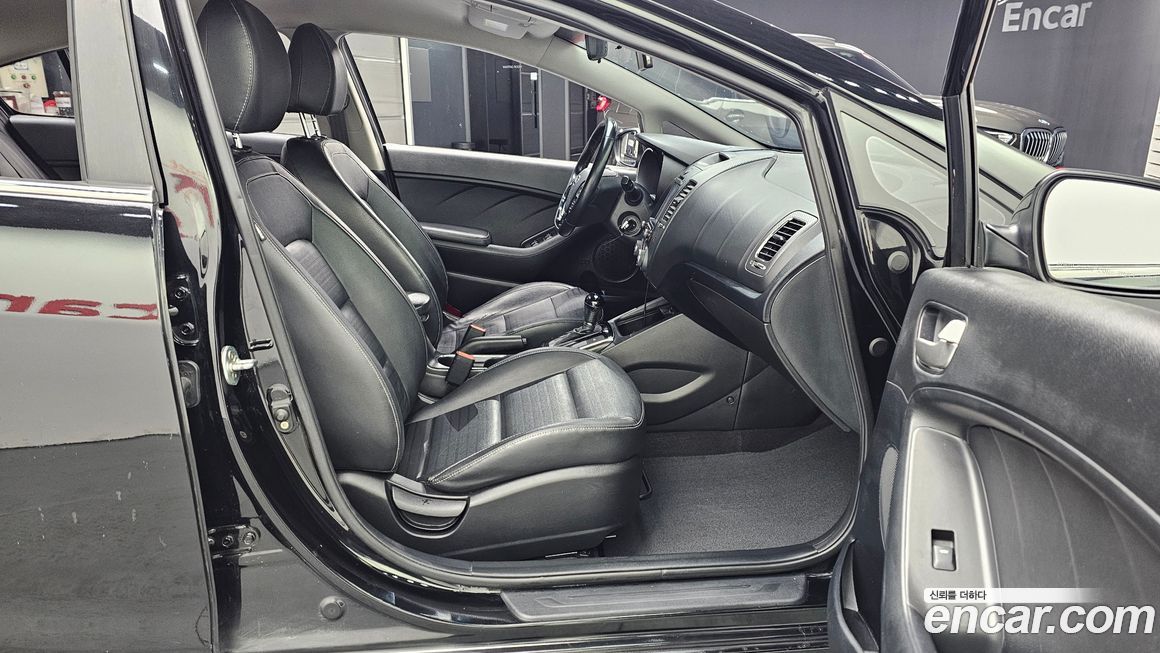 Kia K3 2016