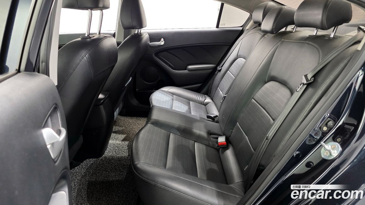 Kia K3 2016