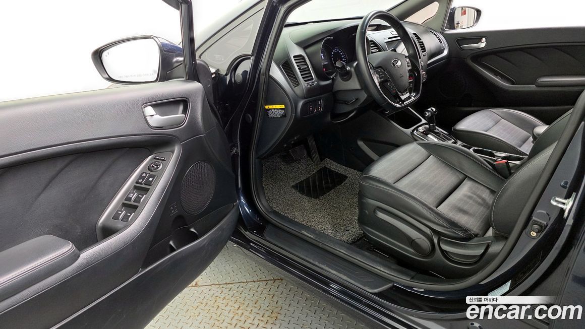 Kia K3 2016
