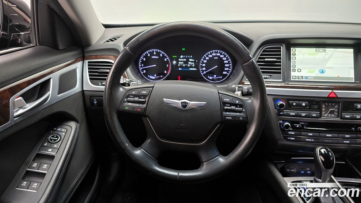 Hyundai Genesis 2014