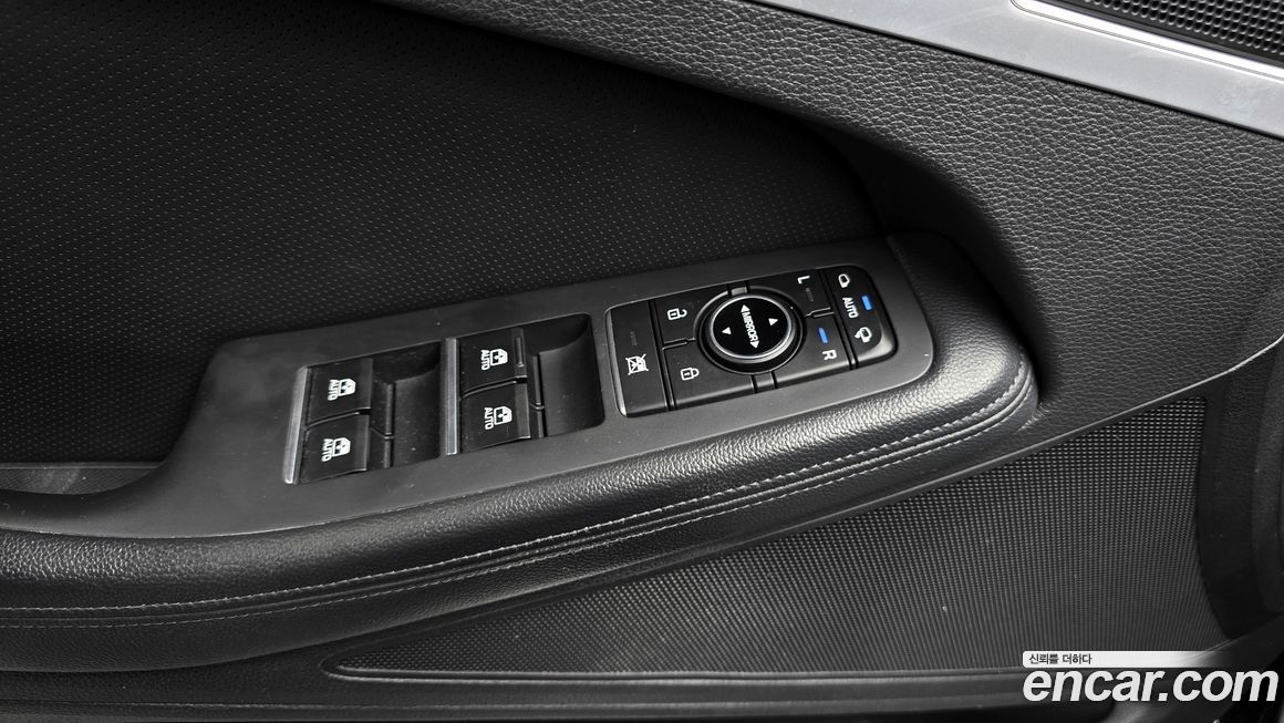 Hyundai Genesis 2014