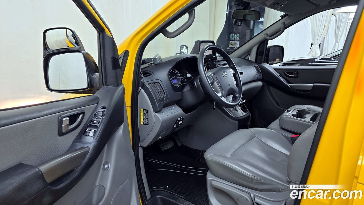 Hyundai Starex 2016