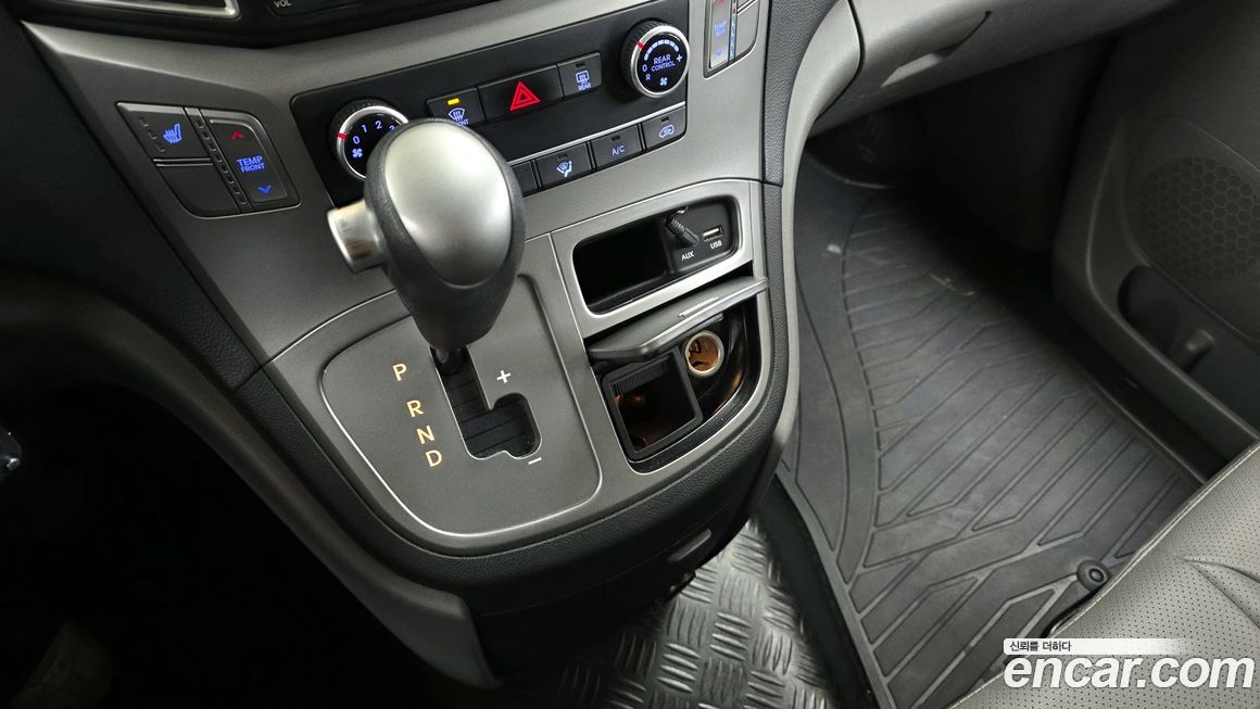 Hyundai Starex 2016
