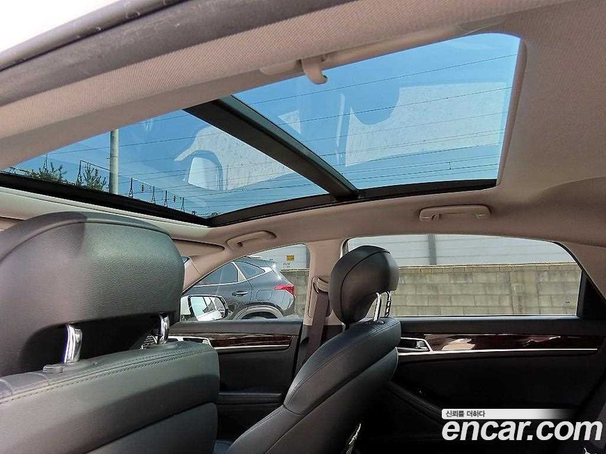 Hyundai Genesis 2016