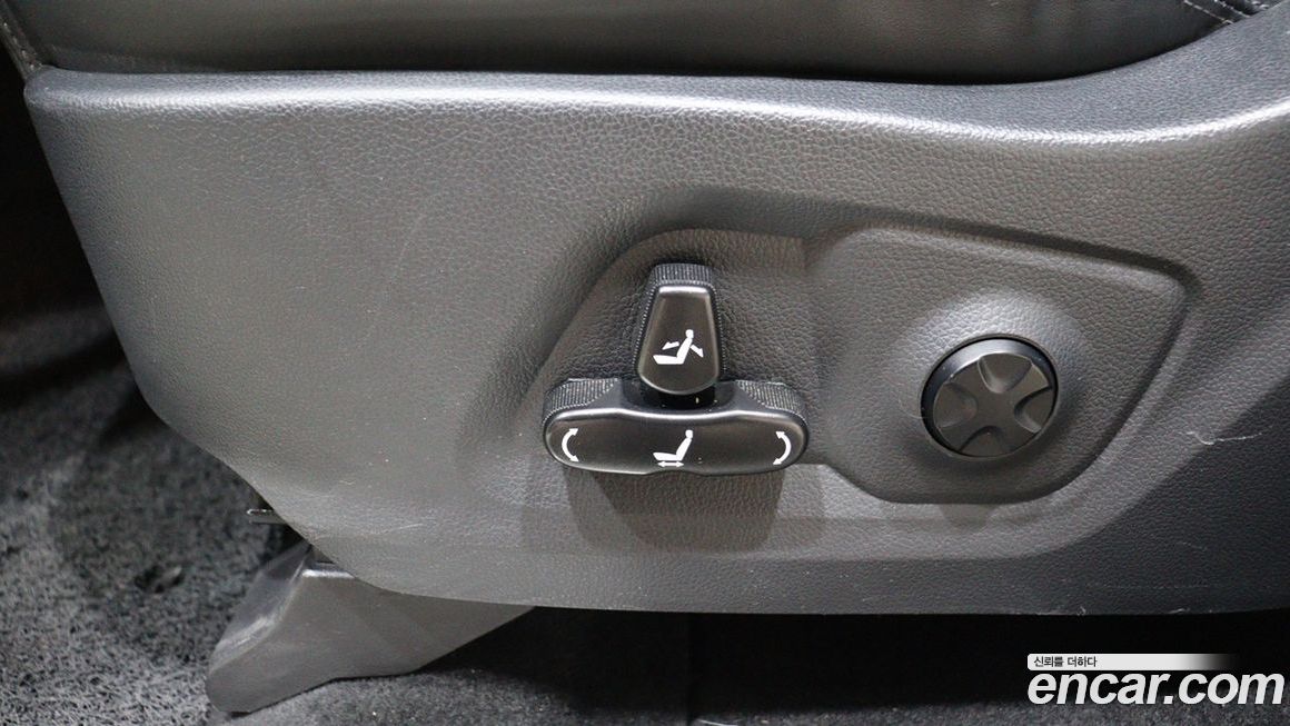 KG_Mobility_Ssangyong Rexton 2020