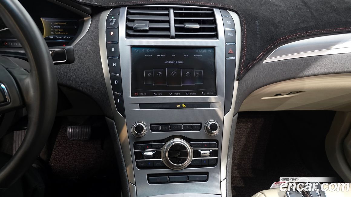 Lincoln MKZ 2020