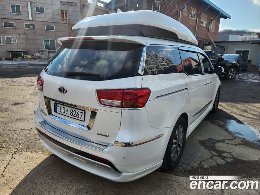 Kia Canival 2018