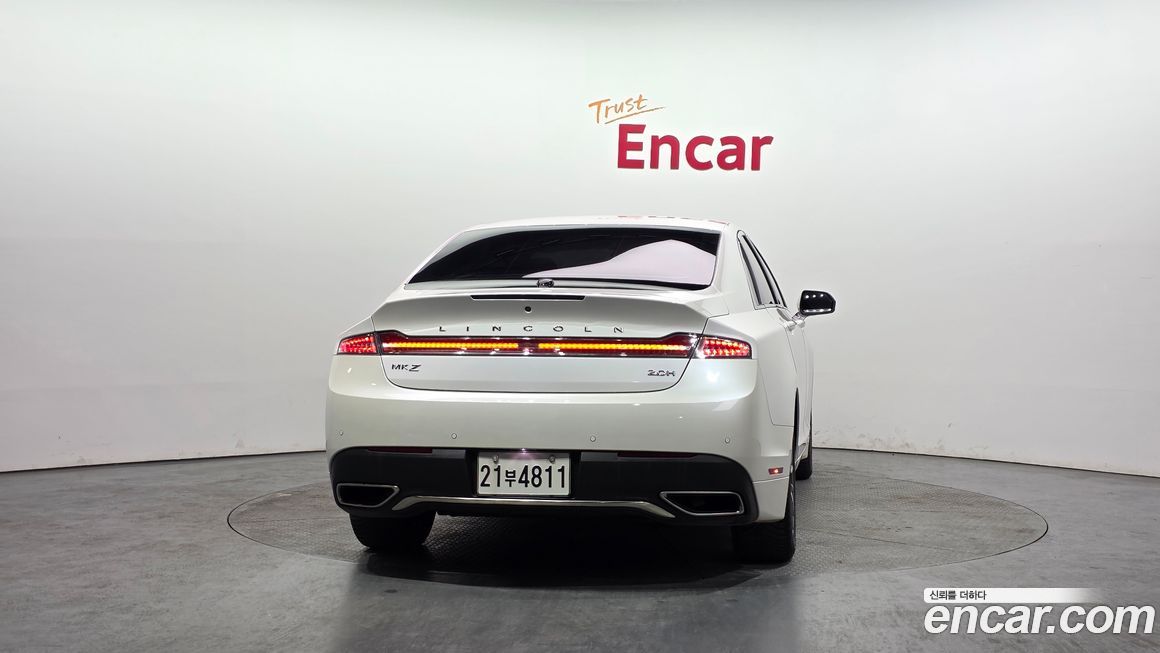 Lincoln MKZ 2020