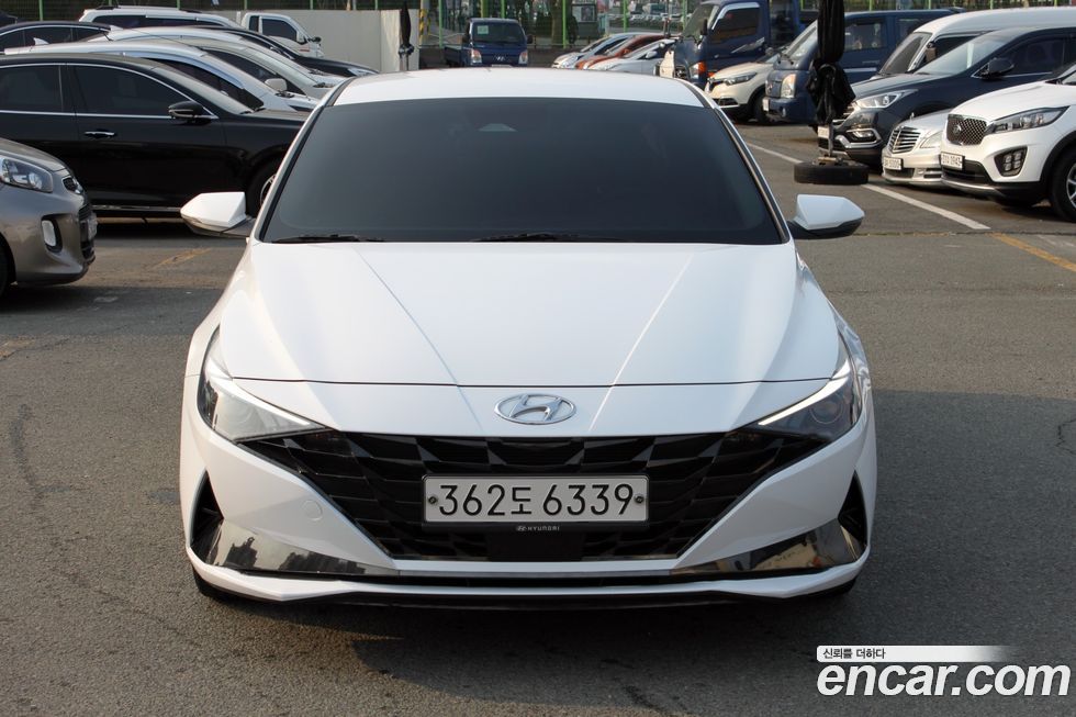 Hyundai AVANTE 2021