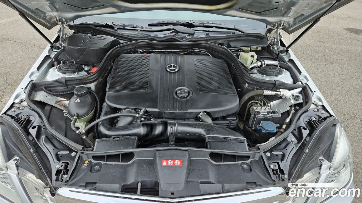 Mercedes-Benz E-Class 2011