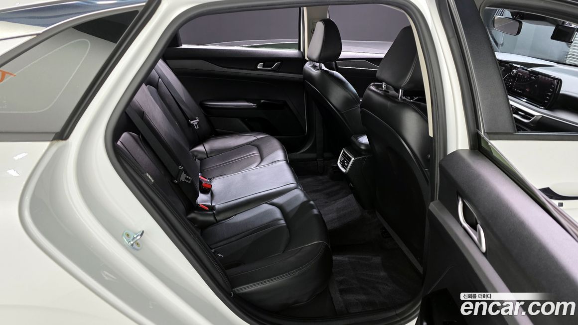 Kia K5 2021