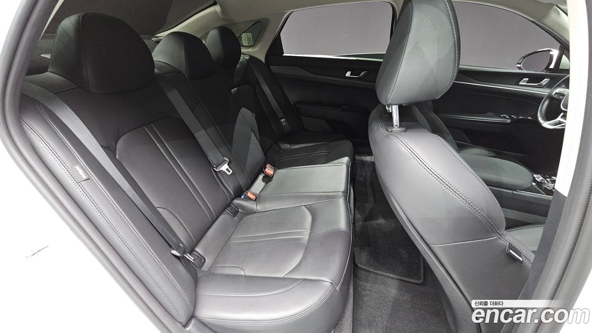 Kia K5 2023