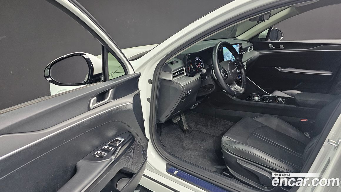Kia K5 2023