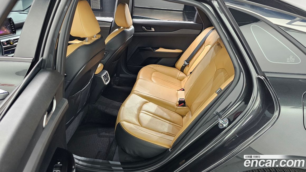 Kia K5 2021